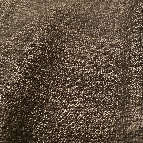 Skirt - Ann Taylor 8P mini, black and white, front zip. - Picture 3 of 8